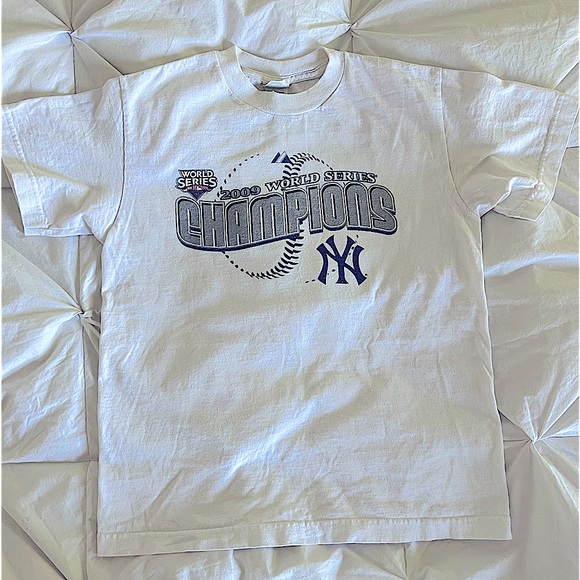 NY Yankees 2009 World Series Champions Tee M Unisex - Picture 1 of 4